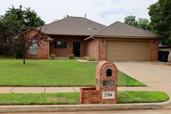 2704 NE 129th St,  Edmond