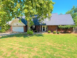 1305 Cedar Ridge Rd, Edmond
