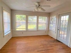711 Hawthorne Ln, Edmond