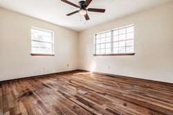 2912 N Santa Fe, Moore