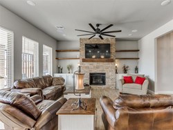 5709 Goldstone Ct, Mustang