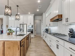 5709 Goldstone Ct, Mustang