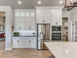 5709 Goldstone Ct, Mustang