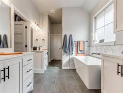 5709 Goldstone Ct, Mustang