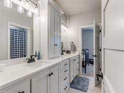 5709 Goldstone Ct, Mustang
