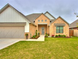 5709 Goldstone Ct, Mustang