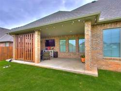 5709 Goldstone Ct, Mustang