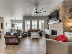 5709 Goldstone Ct, Mustang