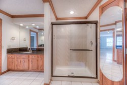 7316 E 85th St, Tulsa