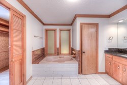 7316 E 85th St, Tulsa