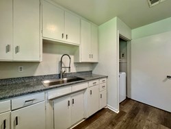 1002 E Wayne St, Edmond