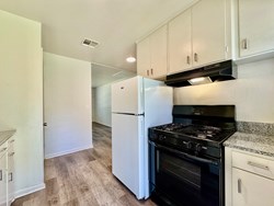 1002 E Wayne St, Edmond