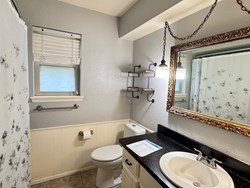 3812 NE 142nd Cir, Edmond