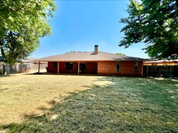 7617 Lippert Ln, Oklahoma City