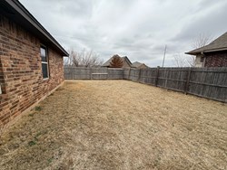 19401 Skylers Dr, Edmond