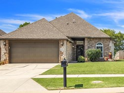 617 NW 163rd St, Edmond