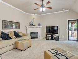 617 NW 163rd St, Edmond