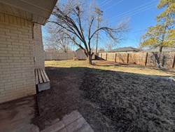 9537 Village Dr, Oklahoma City