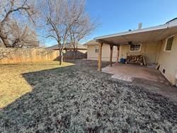 9537 Village Dr, Oklahoma City