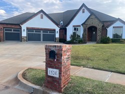 1524 NW 176th St, Edmond