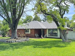 1404 Oak Dr, Edmond
