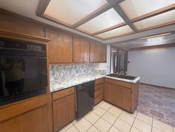 7407 Kings Manor Ct, Oklahoma City