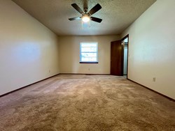 1329 NE 20th Pl, Moore