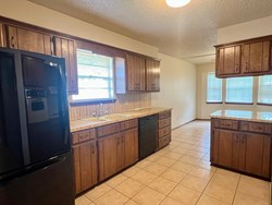 1329 NE 20th Pl, Moore
