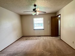 1329 NE 20th Pl, Moore