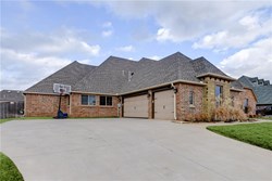 9209 SW 30th St, Oklahoma City