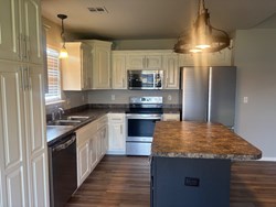 201 W 53rd St, Sand Springs