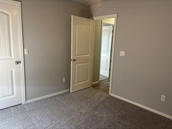 201 W 53rd St, Sand Springs