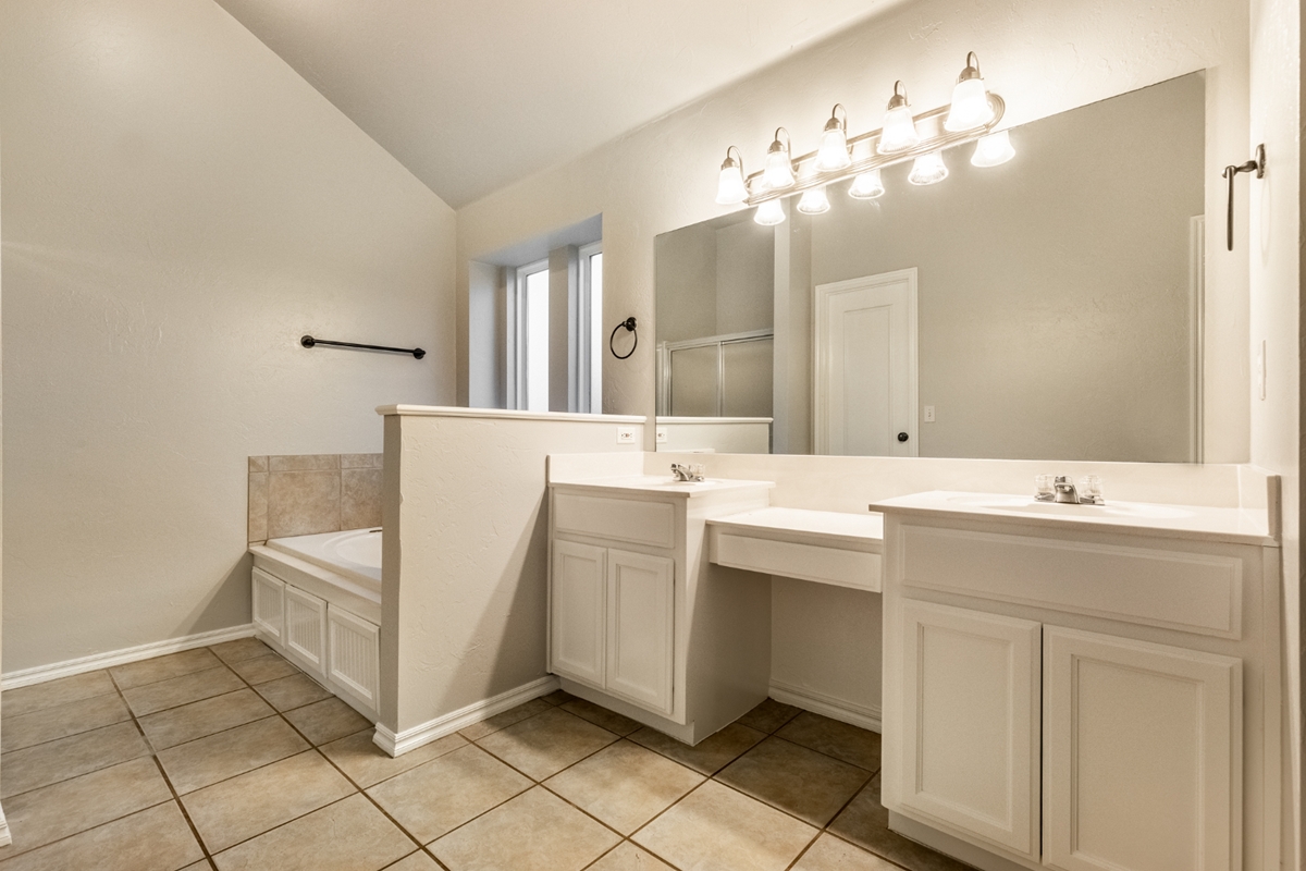 Rental Listing for 613 Applewood St Homeworx Sales & Leasing